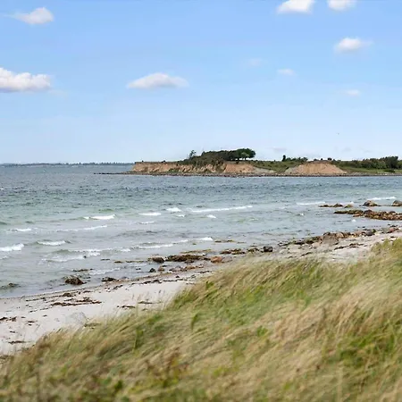 8218-lundby-soloje-strandvej-20 * Lundby Stationsby